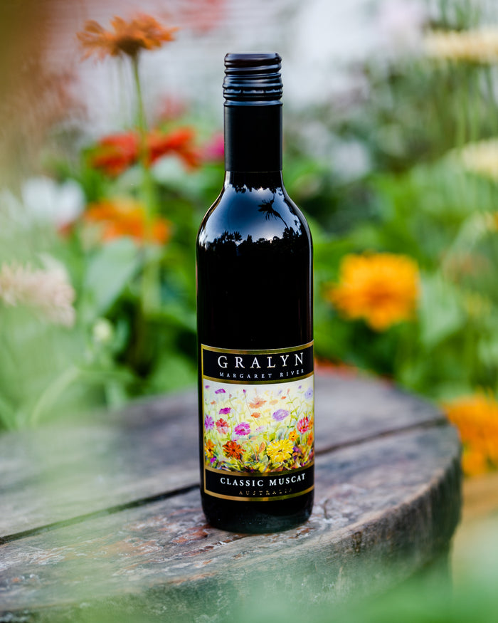 With an average barrel age of 8-10 years, our Classic Muscat is smooth and luscious. Layered with caramel, dried fruit, roasted nuts and toffee. Fortified Wine (Port Style)